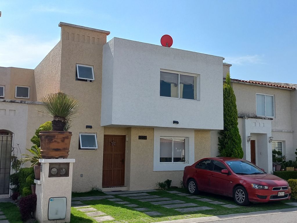 CASA EN VENTA EN VILLAS DEL CASTAÑO, METEPEC - Wiggot