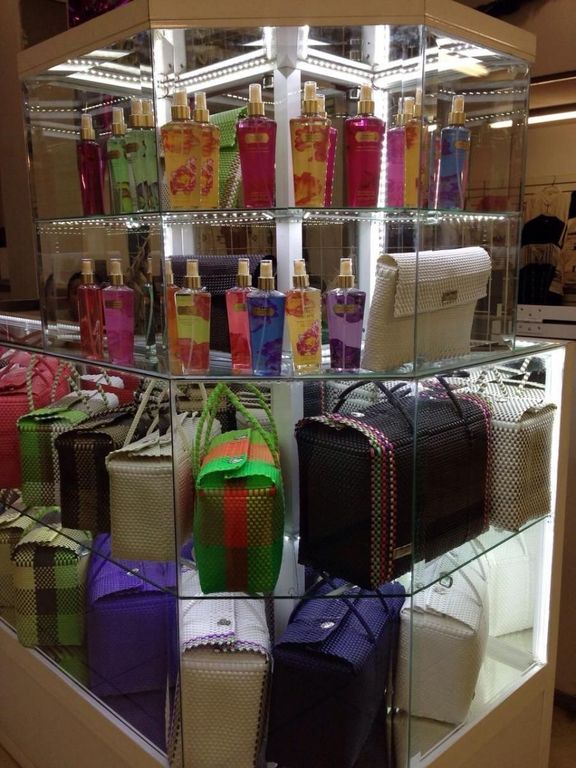 EXCELENTE LOCAL EN EL CENTRO