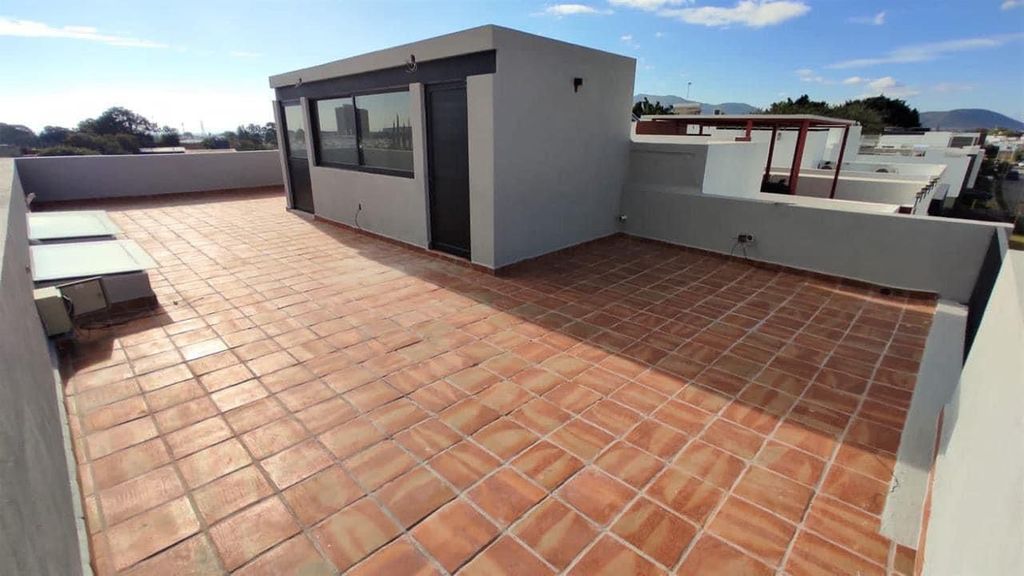 Casa En Venta En Punto Sur 1