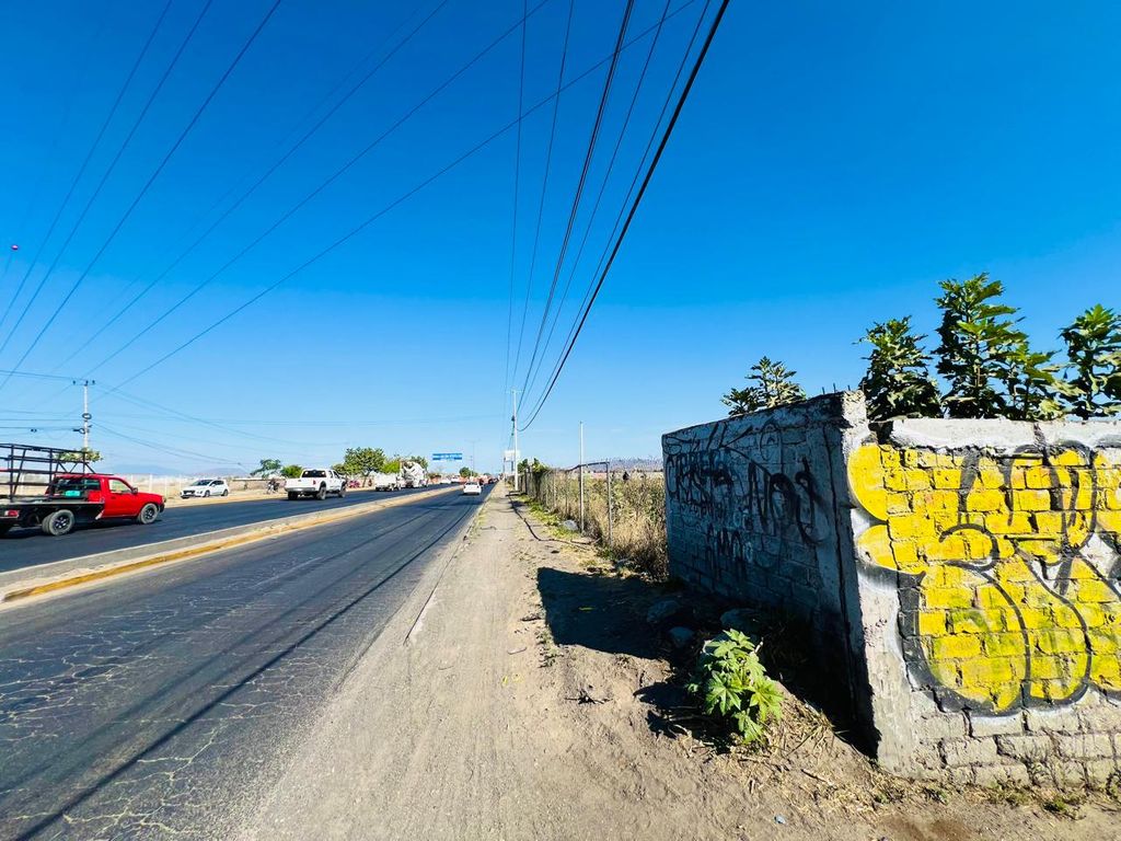 TERRENO EN VENTA SOBRE AV JUAN GIL PRECIADO,