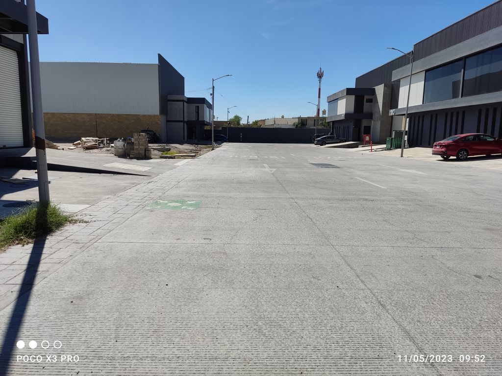 RENTA  DE BODEGA de 1,311 m2 EN PARQUE INDUSTRIAL