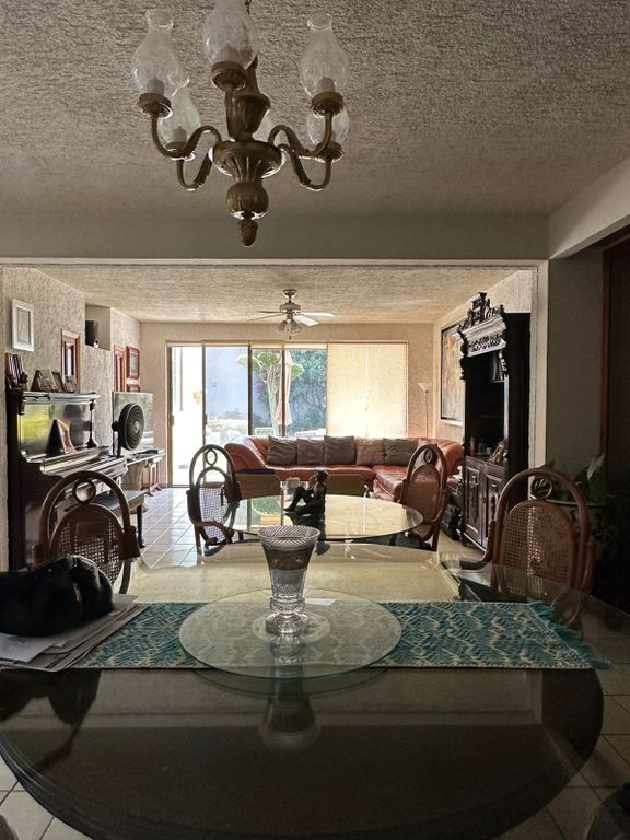 CASA EN RENTA IDEAL PARA OFICINA A PUERTA CERRADA