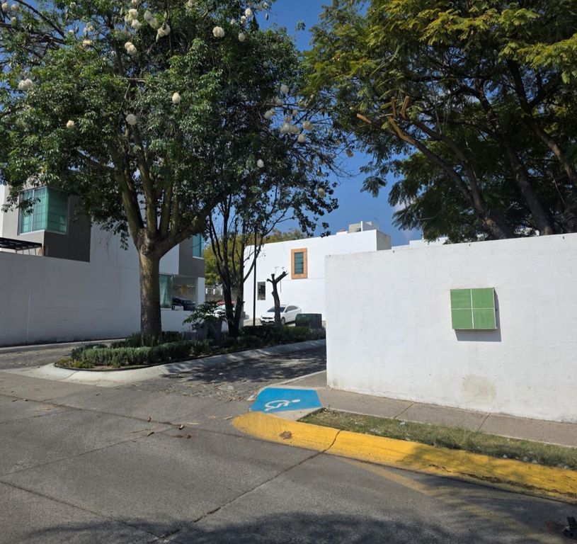 linda casa en Condominio