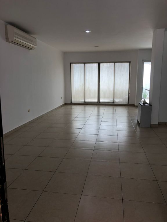 Casa en Renta en Privada Palermo BR1