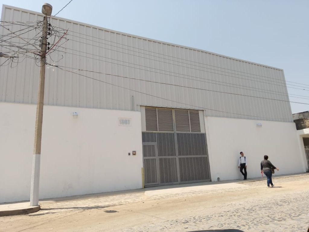 Bodega en renta 600 m2 en Col. artesanos, Tlaquepaque, Jalisco