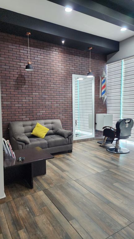 Renta Barberia en Family Fit Joyas Plaza