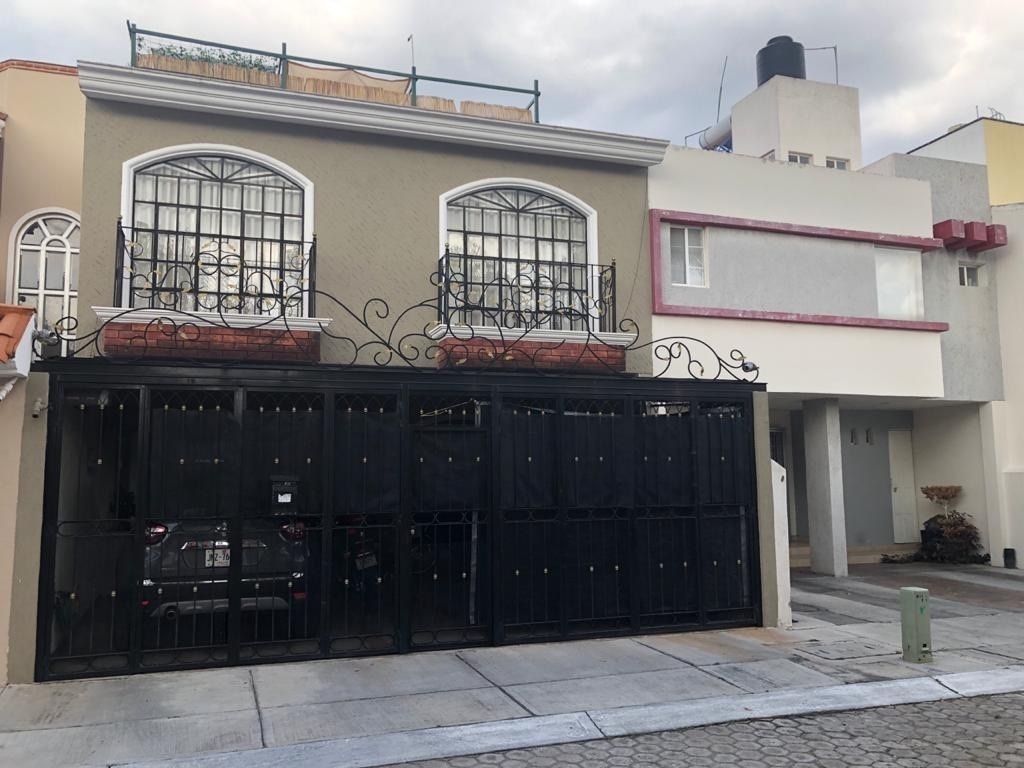 CASA EN COTO EN MIRADOR DE SAN ISIDRO EN VENTA!