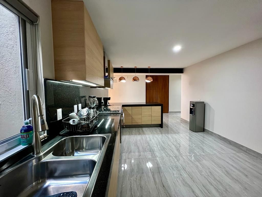 Casa En Venta En Ciudad Del Sol, Zapopan, Jalisco.
