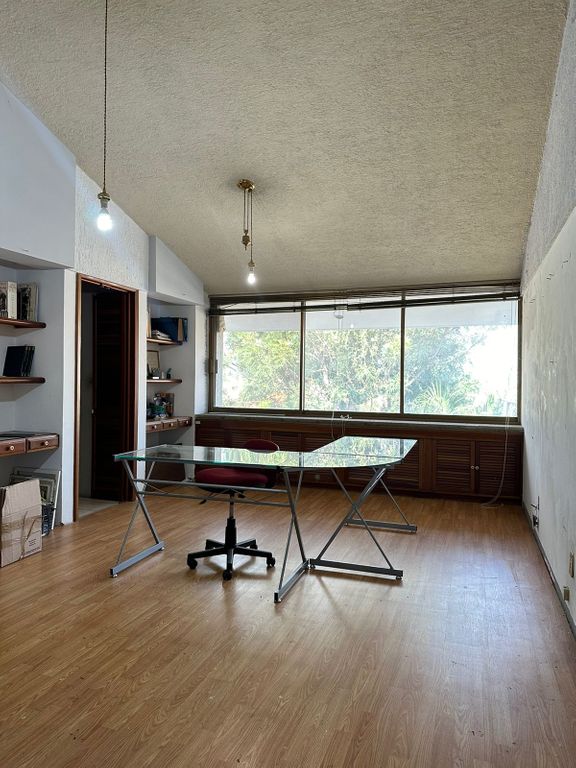 CASA EN RENTA IDEAL PARA OFICINA A PUERTA CERRADA