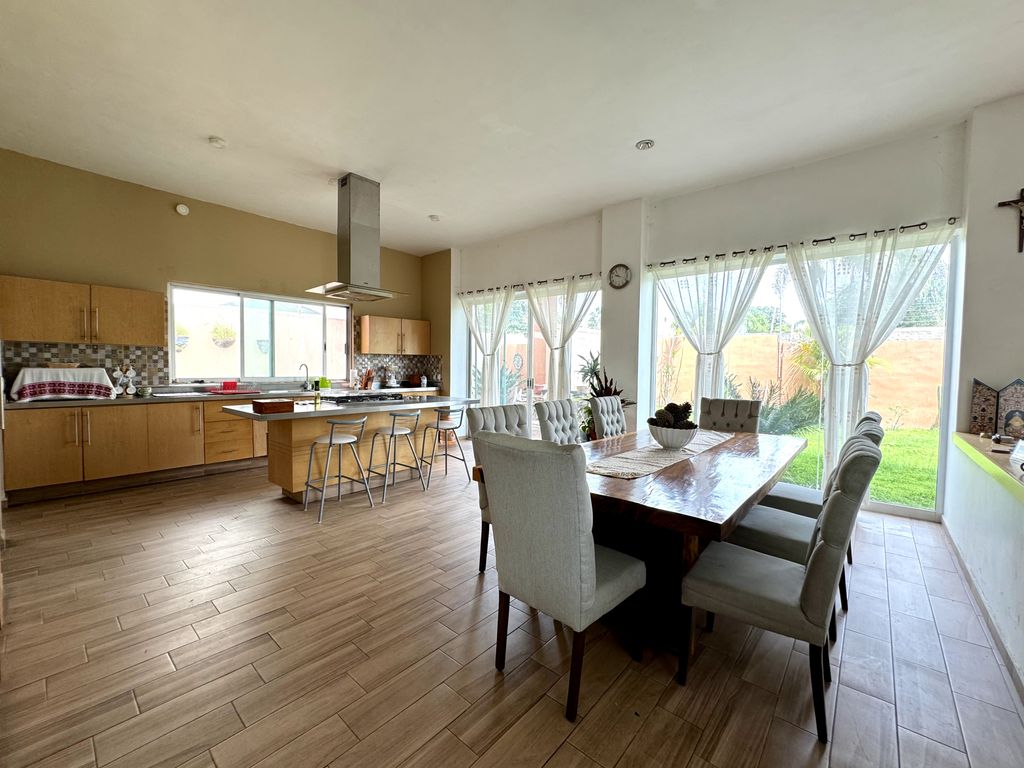 Amplia Casa en Venta en Coto Rinconada Santa Anita