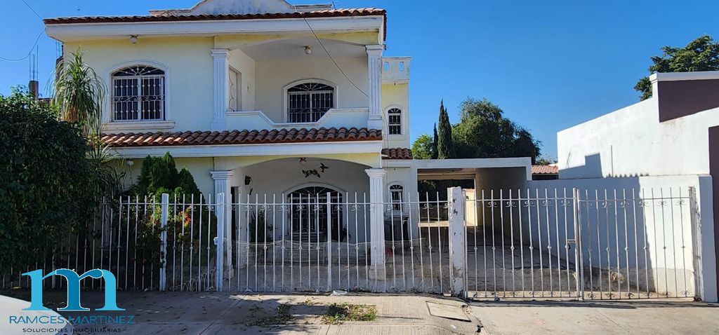 CASA AMPLIA EN VENTA EL PALMITO