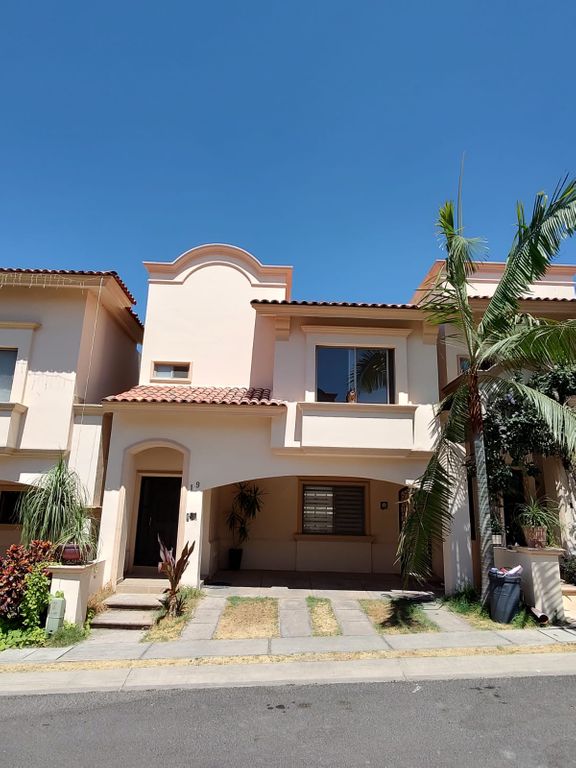 Casa en renta en Sacramento, Villa california, Tlajomulco de Zúñiga