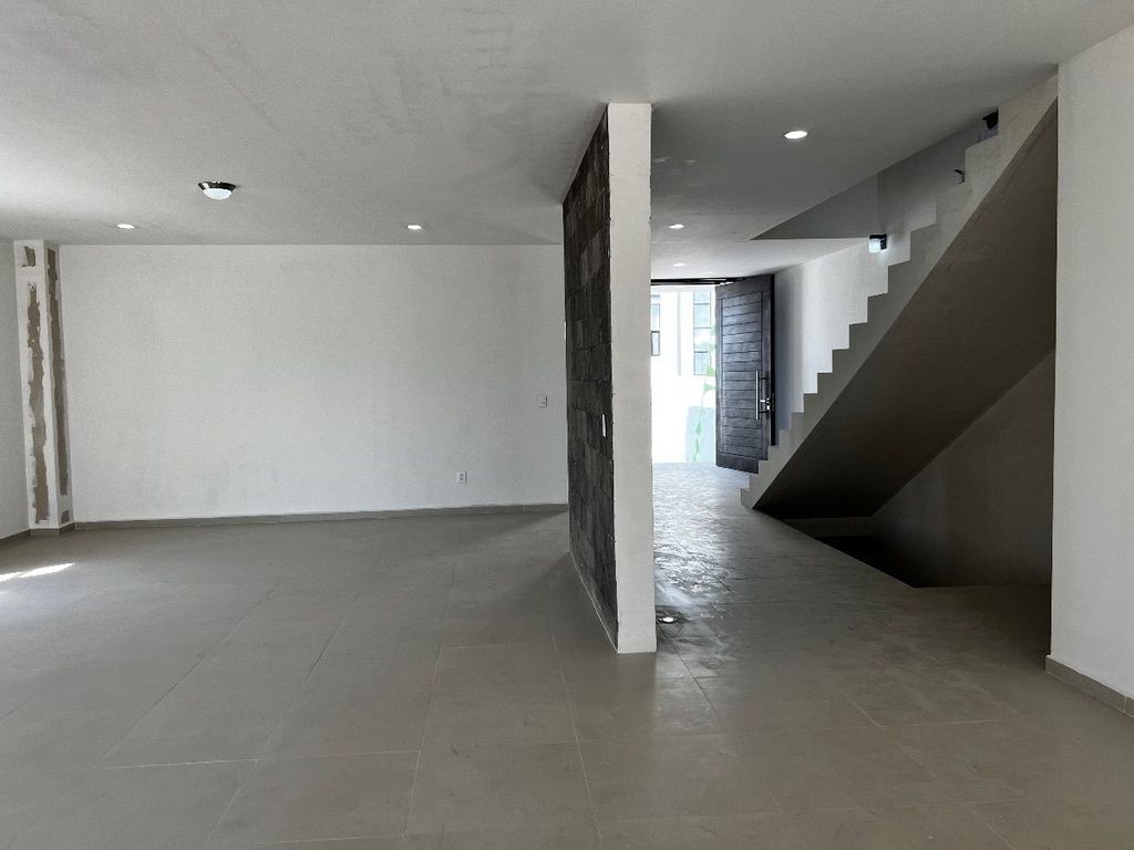 VENTA DE CASA EN LOMAS D EJURIQUILLA CON SOTANO (VC191)