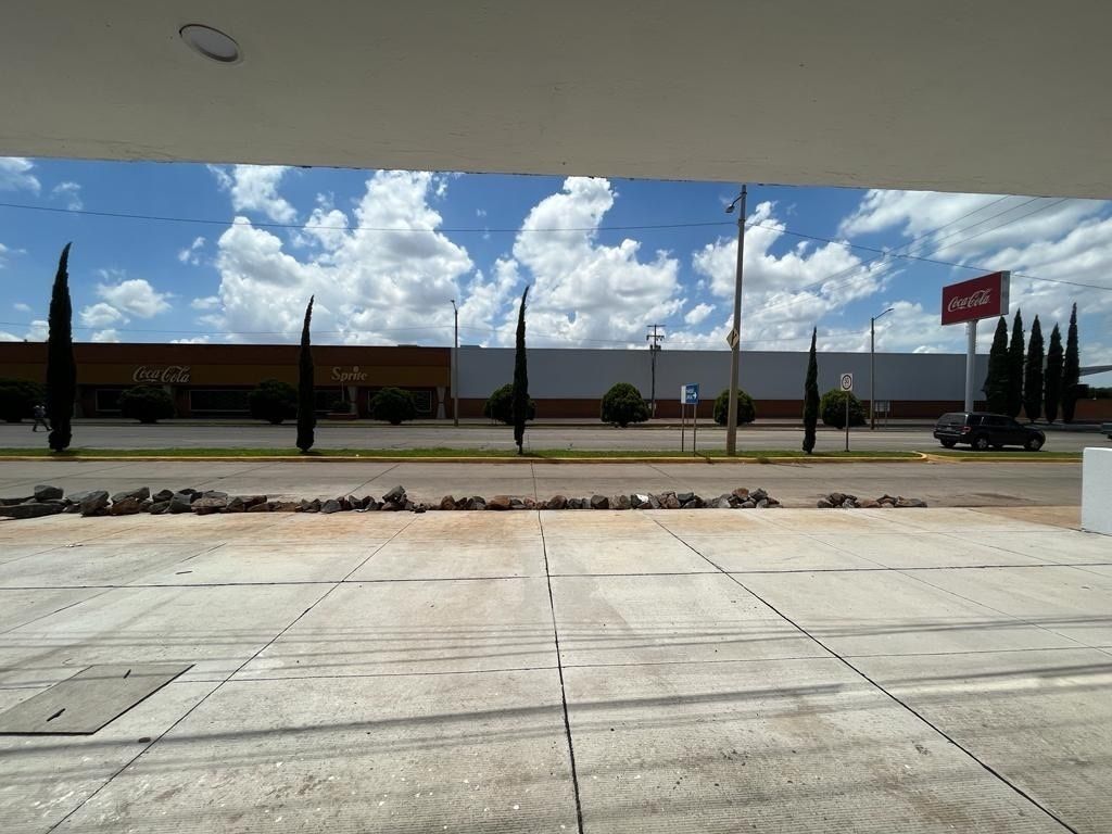 Bodega en Renta, 4 caminos Tepatitlan de Morelos.