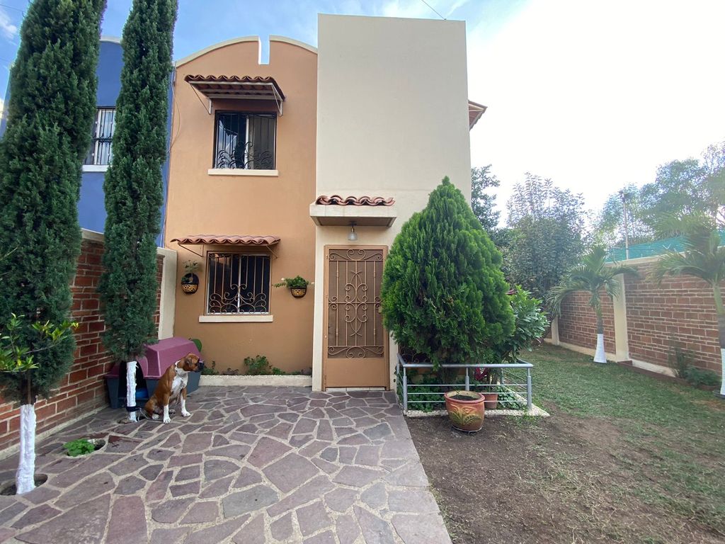 HERMOSA CASA EN VENTA EN TLAJOMULCO