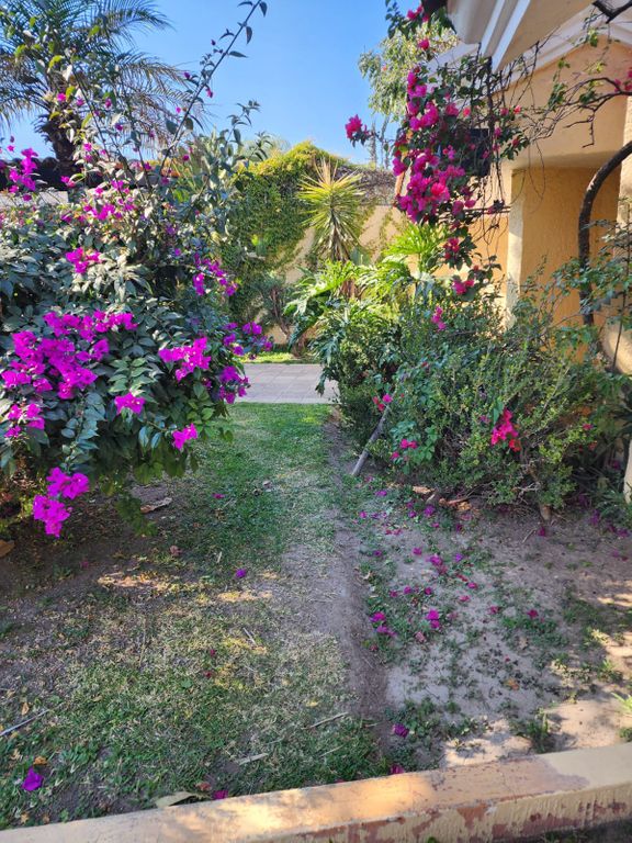 CASA EN RENTA EN LA COL. LAS FUENTES ZAPOPAN.