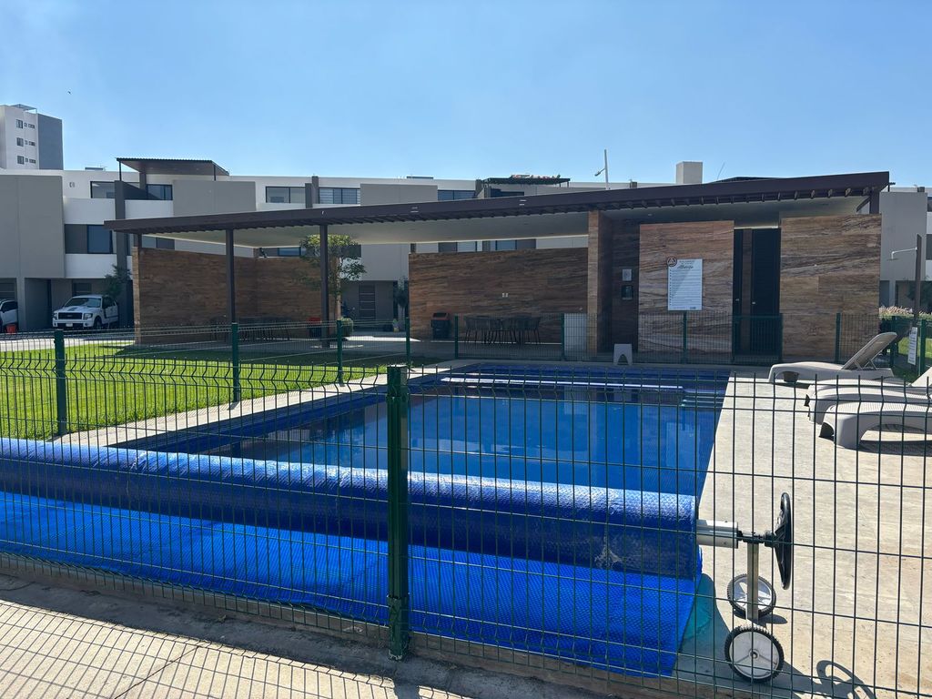 Casa en venta en fraccionamiento en ACCANTA Zapopan