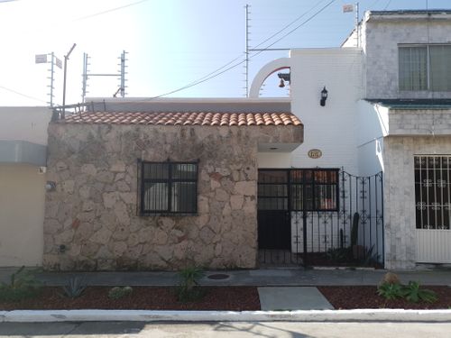 Casa En Renta, Mezquitan Country, Guadalajara, Jal