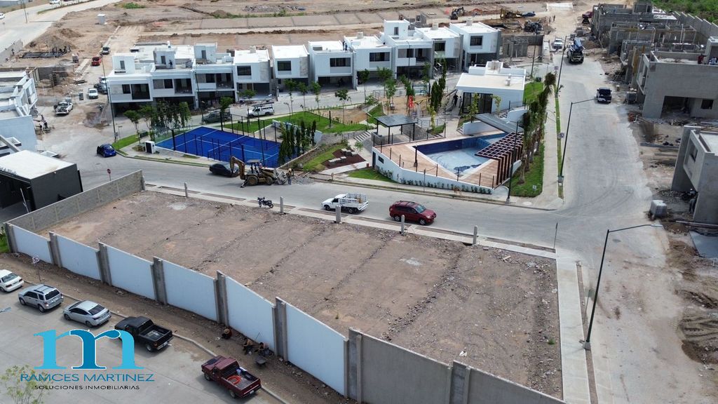 Terreno en venta en PERISUR II