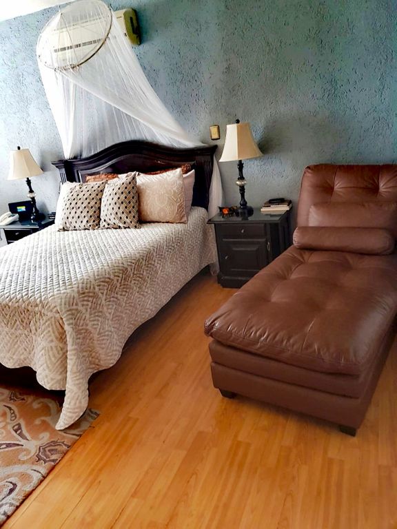 CASA AMUEBLADA EN RENTA / VENTA ALAMO CONTRY CLUB CELAYA