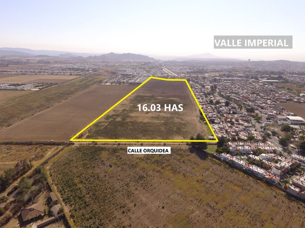 TERRENO MIXTO EN VENTA SOBRE AV JUAN GIL PRECIADO