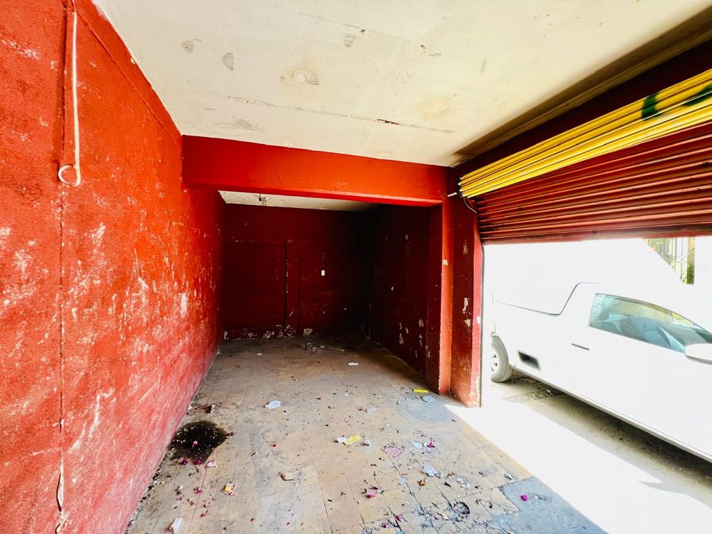 Casa En Venta En Colonia El Retiro, Guadalajara