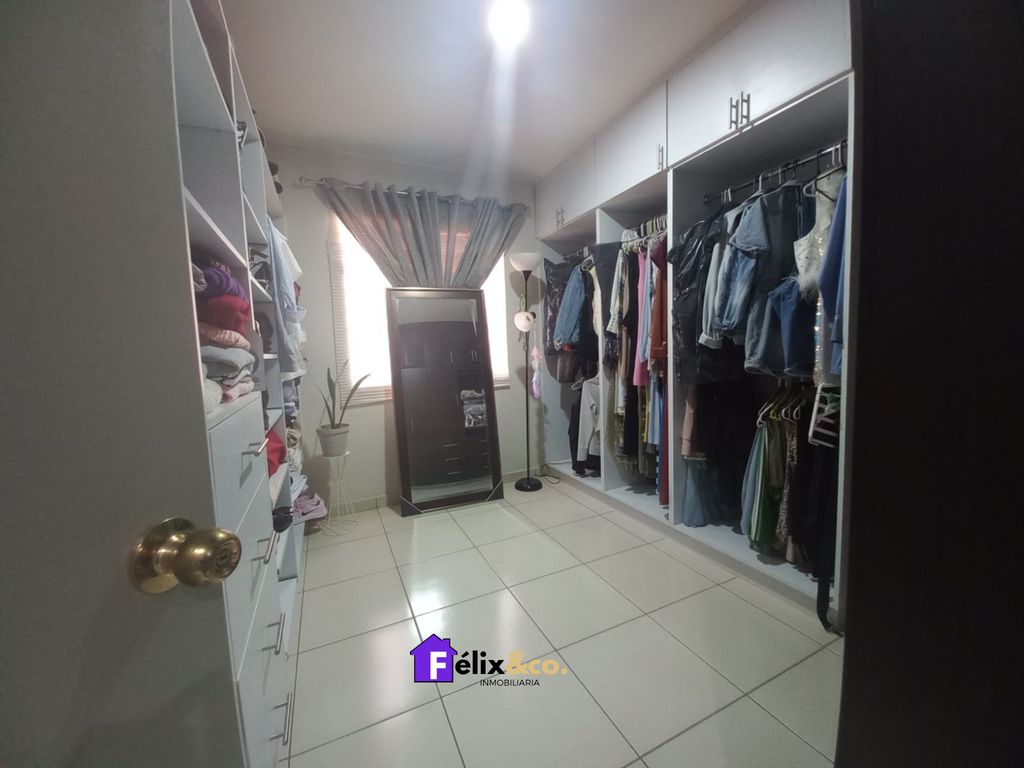 Casa Semi amueblada en renta en Portalegre por calle Cerrada