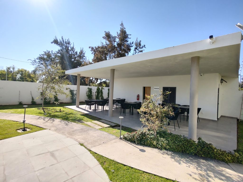 Depa en VENTA, a pie de Lago de Chapala, Kalé 403