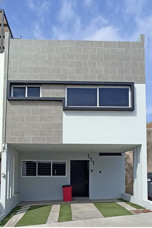 CASA EN VENTA EN PEDREGAL DEL BOSQUE, TLAQUEPAQUE ZIMALTA