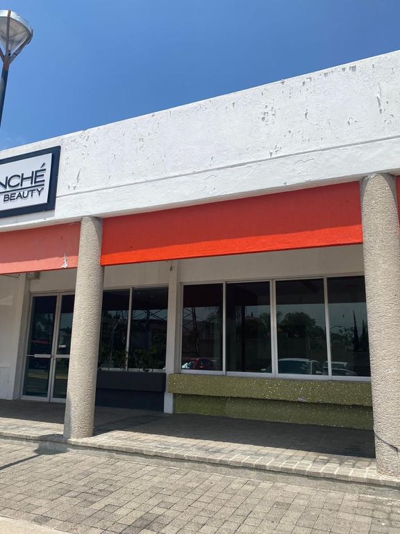 Local Comercial en Renta en Plaza Los Sauces
