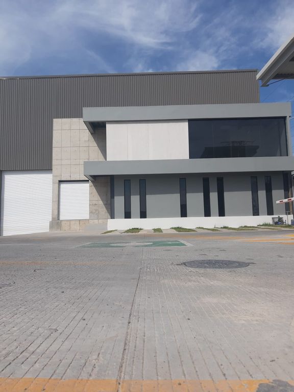 RENTA  DE BODEGA de 1,311 m2 EN PARQUE INDUSTRIAL