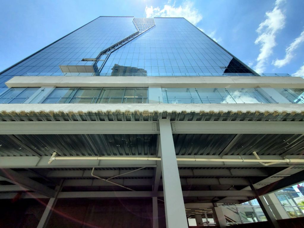 Local En Renta En Corporativo Dos Puntas Andares