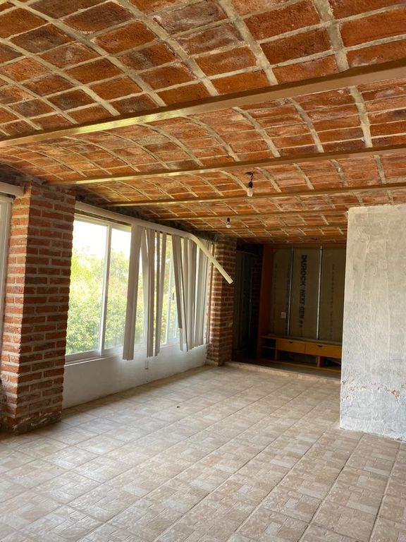 CASA EN VENTA CON ALBERCA CLUB NAUTICO PUENTE GDE