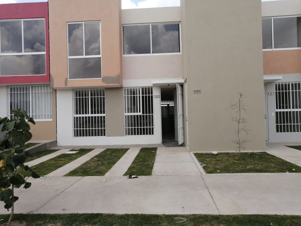 CASA EN RENTA, TESISTAN, ZAPOPAN