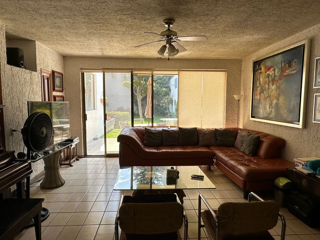 CASA EN RENTA IDEAL PARA OFICINA A PUERTA CERRADA