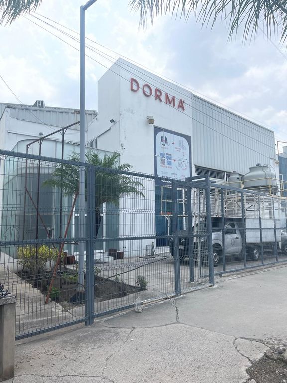OFICINAS EN RENTA EN TLAQUEPAQUE MUY CERCA DE PERIFERICO