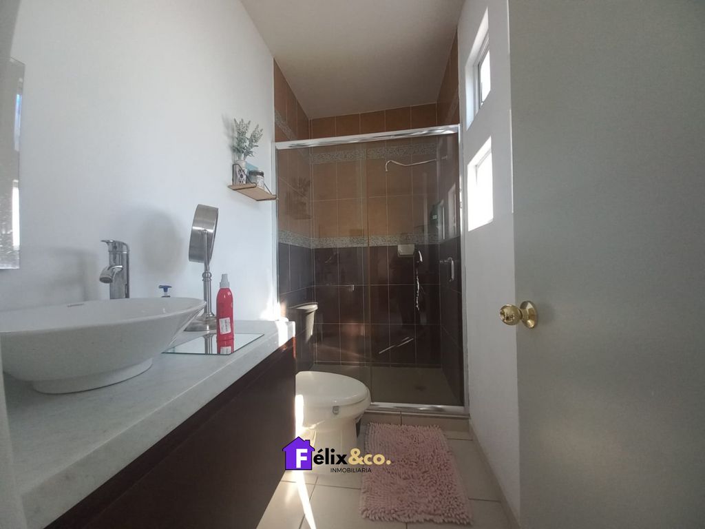 Casa Semi amueblada en renta en Portalegre por calle Cerrada