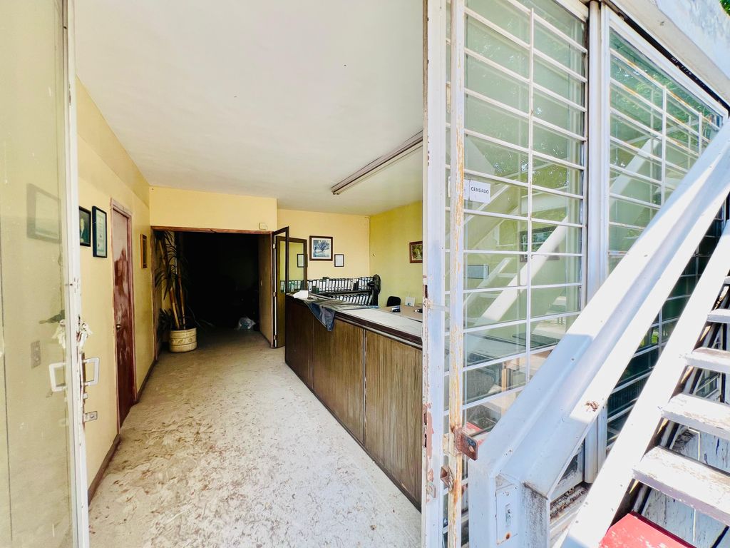 EDIFICIO EN VENTA EN COLONIA LAS TORRES