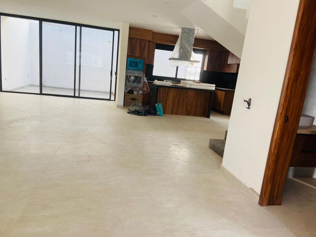 Casa En Venta En Los Robles, Zapopan