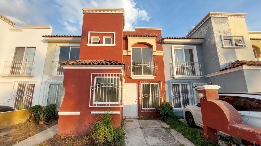 CASA EN VENTA EN HACIENDA REAL II – TONALÁ