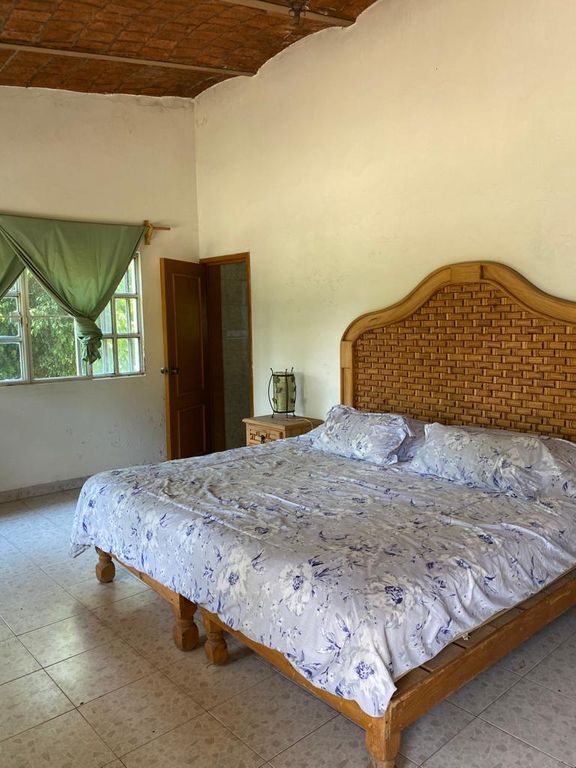 CASA EN VENTA CON ALBERCA CLUB NAUTICO PUENTE GDE