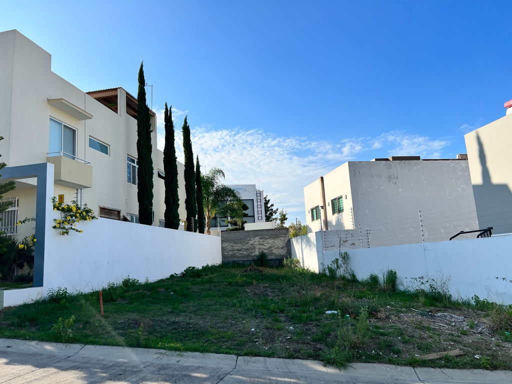 SENDEROS DE MONTEVERDE TERRENO EN VENTA