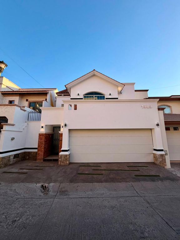 CASA EN RENTA EN PRIVADA COLINAS DE SAN MIGUEL