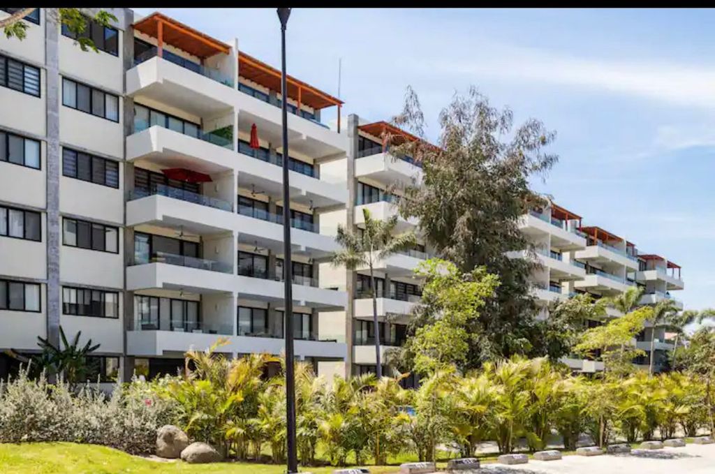 DEPARTAMENTO EN RENTA, PUERTARENA, NUEVO VALLARTA.