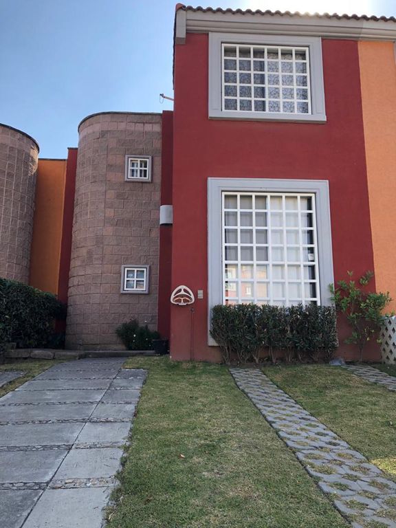 CASA VENTA HDA DE LAS FUENTES CALIMAYA