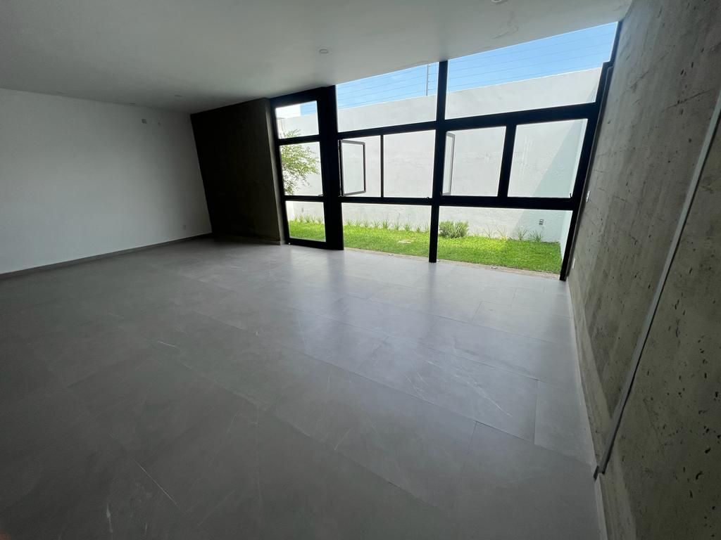 Casa en Venta, Valle Imperial, Coto Sueco.