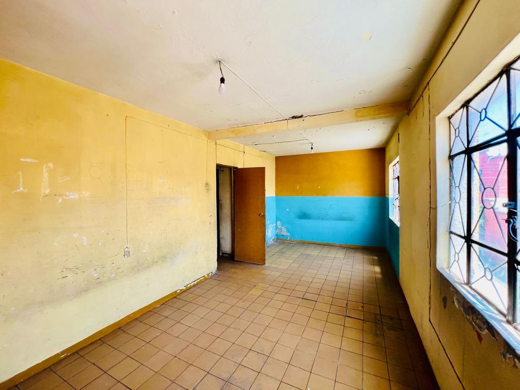 Casa En Venta En Colonia El Retiro, Guadalajara
