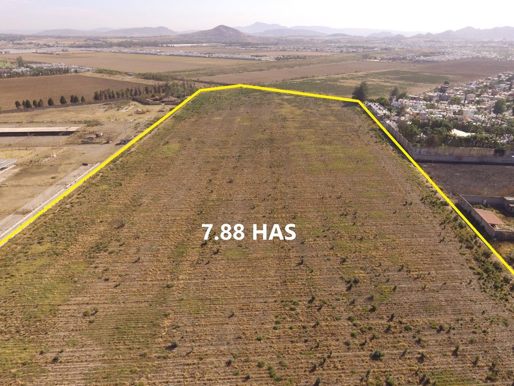 TERRENO EN VENTA SOBRE AV JUAN GIL PRECIADO,