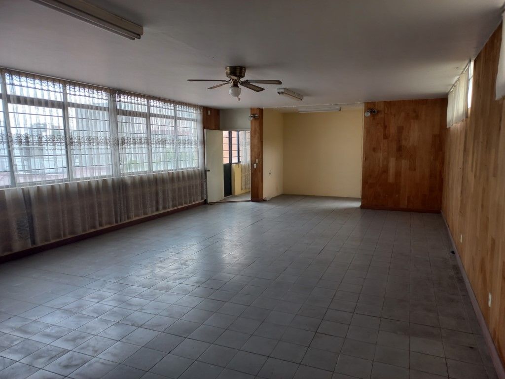 Casa Venta Jardines del Bosque,amplia y funcional