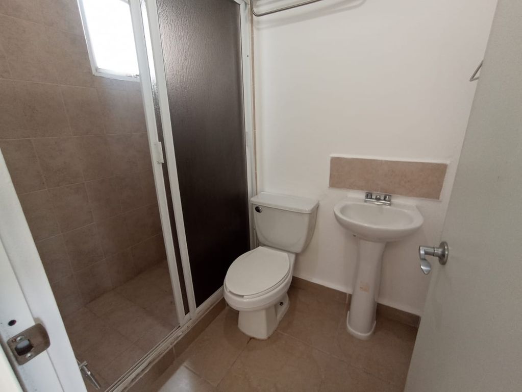 VENTA DE CASA EN COL.PASEO DE LAS PRADERAS VC121